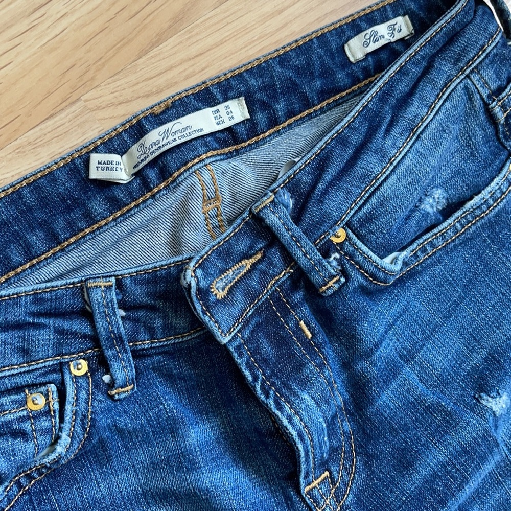 Zara Women distressed slim fit jeans size 04